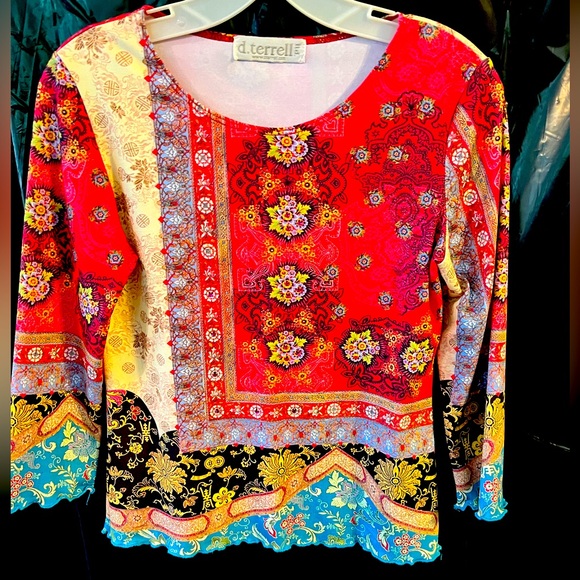 Multi Color Top by D Terrell Ltd - Picture 1 of 4